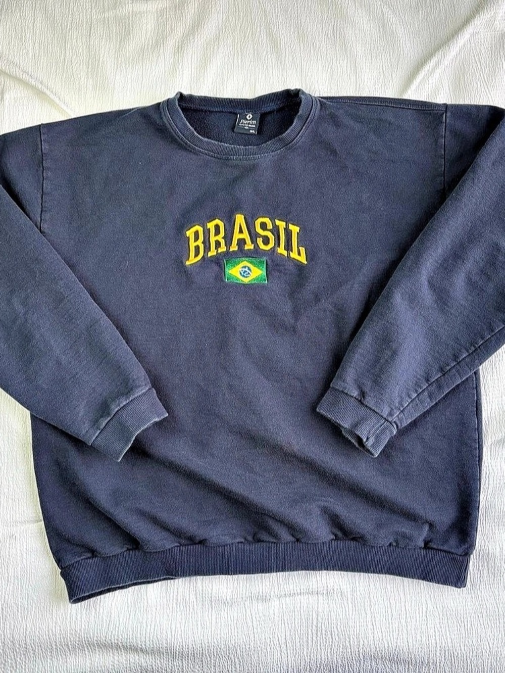 Embroidered Brasil Flag Navy Blue Crewneck Sweatshirt Size Large Made In Brazil